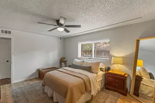 817 Woodhaven Ln, Grand Prairie, TX 75052 - Photo 18