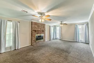 723 Gaywood Dr, Woodway, TX 76712 - Photo 2