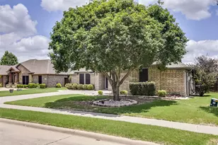 102 Monarch Ct, Waxahachie, TX 75165 - Photo 2