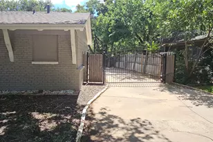 1712 Yolanda Dr, Fort Worth, TX 76112 - Photo 2