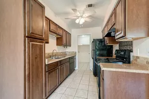632 Timberline Dr, Hurst, TX 76053 - Photo 8