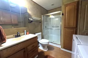 130 Marina View Ct, Weatherford, TX 76087 - Photo 14