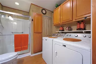 130 Marina View Ct, Weatherford, TX 76087 - Photo 16