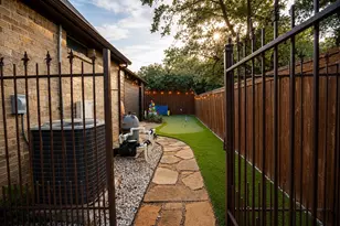 7603 Douglas Ln, North Richland Hills, TX 76182 - Photo 32