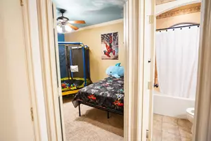 7603 Douglas Ln, North Richland Hills, TX 76182 - Photo 8