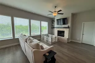 426 Wilkerson Ln, Justin, TX 76247 - Photo 4