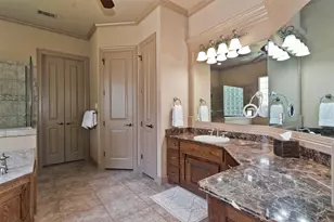 6208 Riverview Cir, Fort Worth, TX 76112 - Photo 22