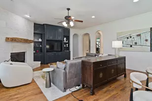 6208 Riverview Cir, Fort Worth, TX 76112 - Photo 10