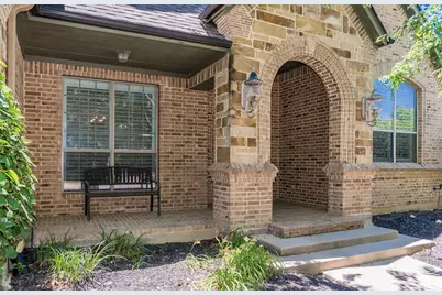 6208 Riverview Circle, Fort Worth, TX 76112 - Photo 2