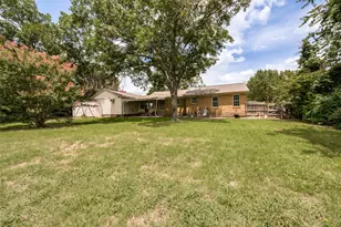 3539 Kingsbury Ave, Richland Hills, TX 76118 - Photo 24