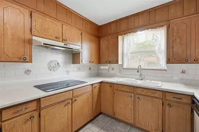 809 Donna Drive, Hurst, TX 76053 - Photo 18
