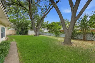 809 Donna Dr, Hurst, TX 76053 - Photo 36