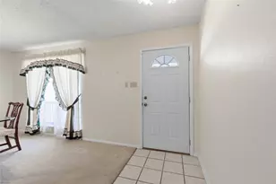 809 Donna Dr, Hurst, TX 76053 - Photo 4