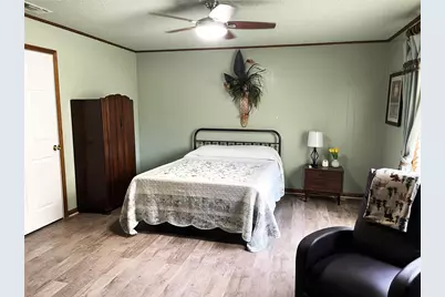 403 N Hall Street, Fairfield, TX 75840 - Photo 14