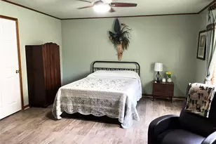 403 N Hall St, Fairfield, TX 75840 - Photo 14
