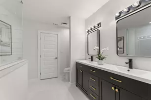 2428 Saint Clair Dr, Dallas, TX 75215 - Photo 6