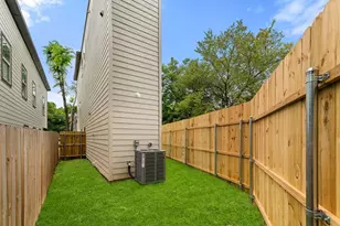 2428 Saint Clair Dr, Dallas, TX 75215 - Photo 36