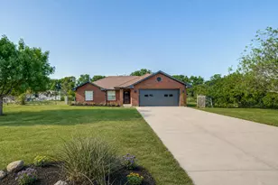 1341 Carlo Dr, Princeton, TX 75407 - Photo 2