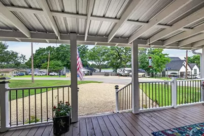 101 W Merry Way, Gun Barrel City, TX 75156 - Photo 4