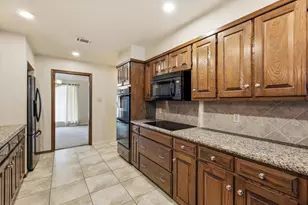 6007 Forestcreek Ct, Arlington, TX 76016 - Photo 16