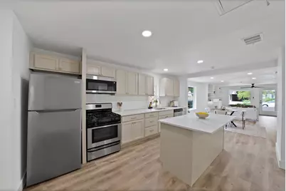 2742 Burlington Boulevard, Dallas, TX 75211 - Photo 6