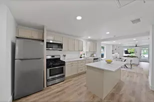 2742 Burlington Blvd, Dallas, TX 75211 - Photo 6