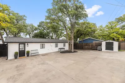 304 W Lake Drive, Weatherford, TX 76087 - Photo 4