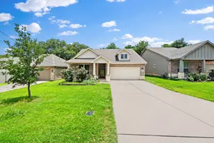 913 Sayle, Greenville, TX 75401 - Photo 1