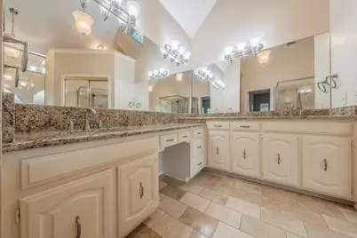 2002 Diamond Oaks Drive, Garland, TX 75044 - Photo 22