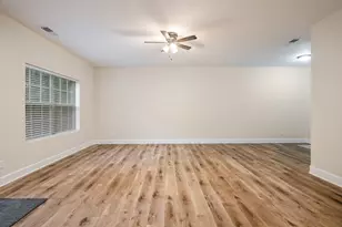 605 Wilcox St, McKinney, TX 75069 - Photo 6