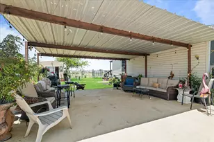 5909 Black Springs Ln, Joshua, TX 76058 - Photo 6
