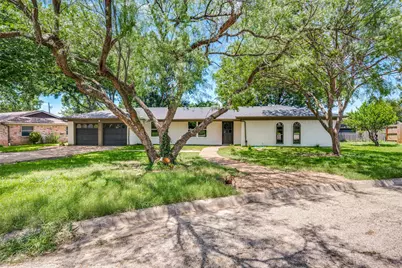 1113 Heather Court, Benbrook, TX 76126 - Photo 1