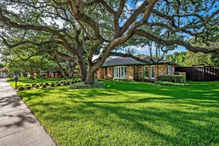 7240 Hunters Ridge, Dallas, TX 75248 - Photo 2