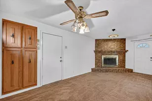 2524 N Saint Augustine Dr, Dallas, TX 75227 - Photo 8