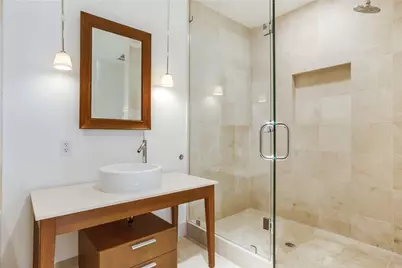 2200 Victory Avenue #707, Dallas, TX 75219 - Photo 16