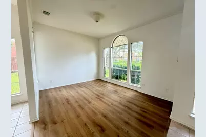 105 Edinburgh Court, Highland Village, TX 75077 - Photo 18