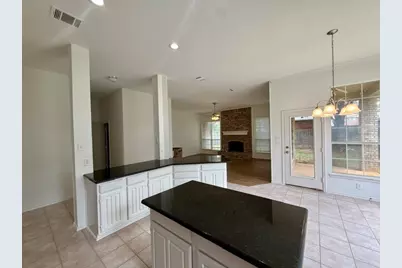 105 Edinburgh Court, Highland Village, TX 75077 - Photo 10