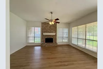 105 Edinburgh Court, Highland Village, TX 75077 - Photo 8