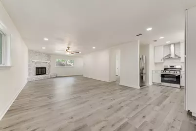 505 W Linden Street, Ennis, TX 75119 - Photo 8