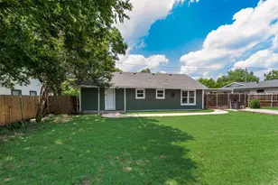 505 W Linden St, Ennis, TX 75119 - Photo 18