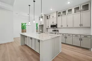 113 Dennis Dr, Azle, TX 76020 - Photo 8
