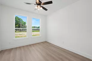 113 Dennis Dr, Azle, TX 76020 - Photo 20