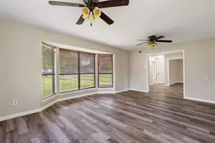 2820 Bois D'Arc St, Commerce, TX 75428 - Photo 4
