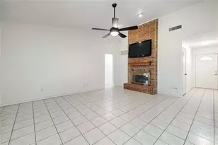 2511 Via Avenida, Carrollton, TX 75006 - Photo 8
