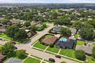 2001 Espinosa Dr, Carrollton, TX 75010 - Photo 26