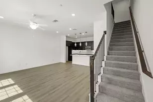 2410 Glacier Wy, Mansfield, TX 76063 - Photo 4