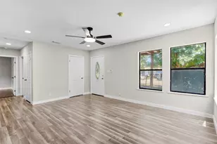 305 Hensley Dr, Grand Prairie, TX 75050 - Photo 10