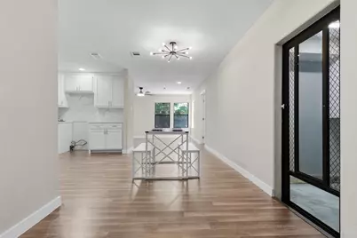 305 Hensley Drive, Grand Prairie, TX 75050 - Photo 16