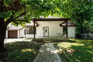 305 Hensley Dr, Grand Prairie, TX 75050 - Photo 1