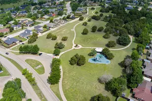 734 Lemons St, Cedar Hill, TX 75104 - Photo 10